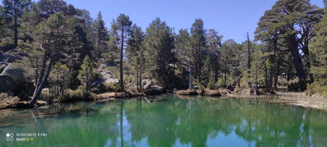 Hostal Rio Duero Molinos de Duero Bagian luar foto